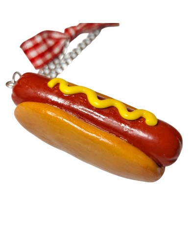 Κολιέ hotdog με μουστάρδα